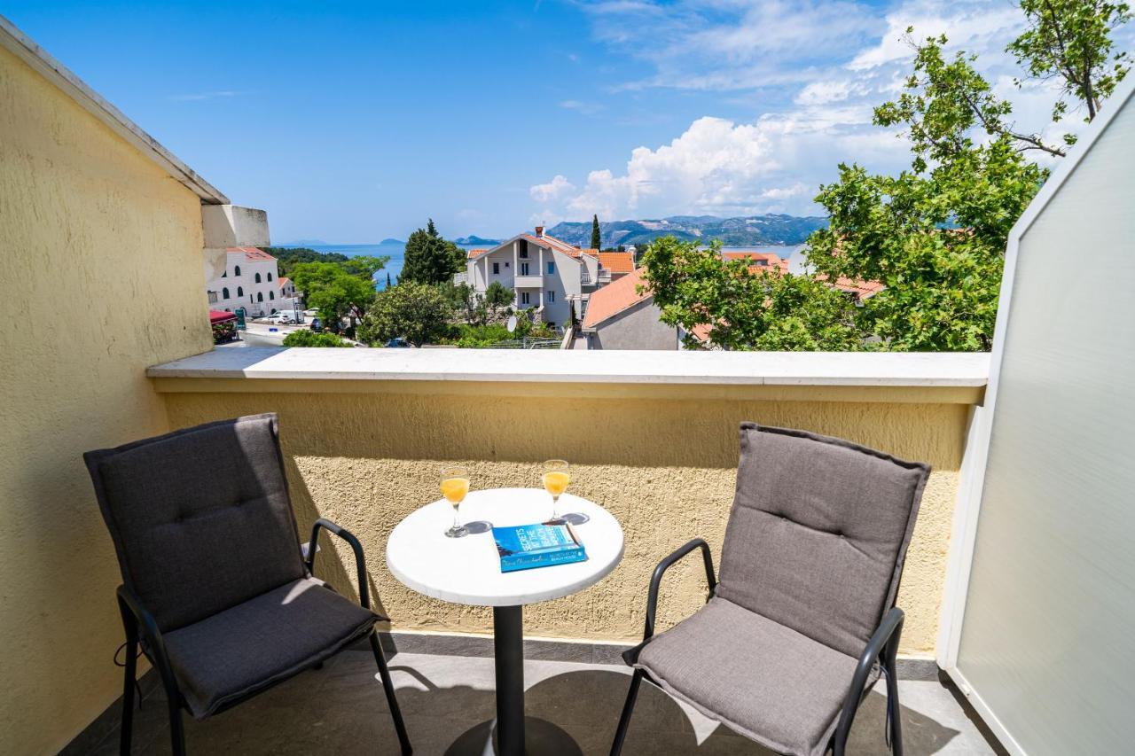 קאבטאט Bacan Serviced Apartments מראה חיצוני תמונה