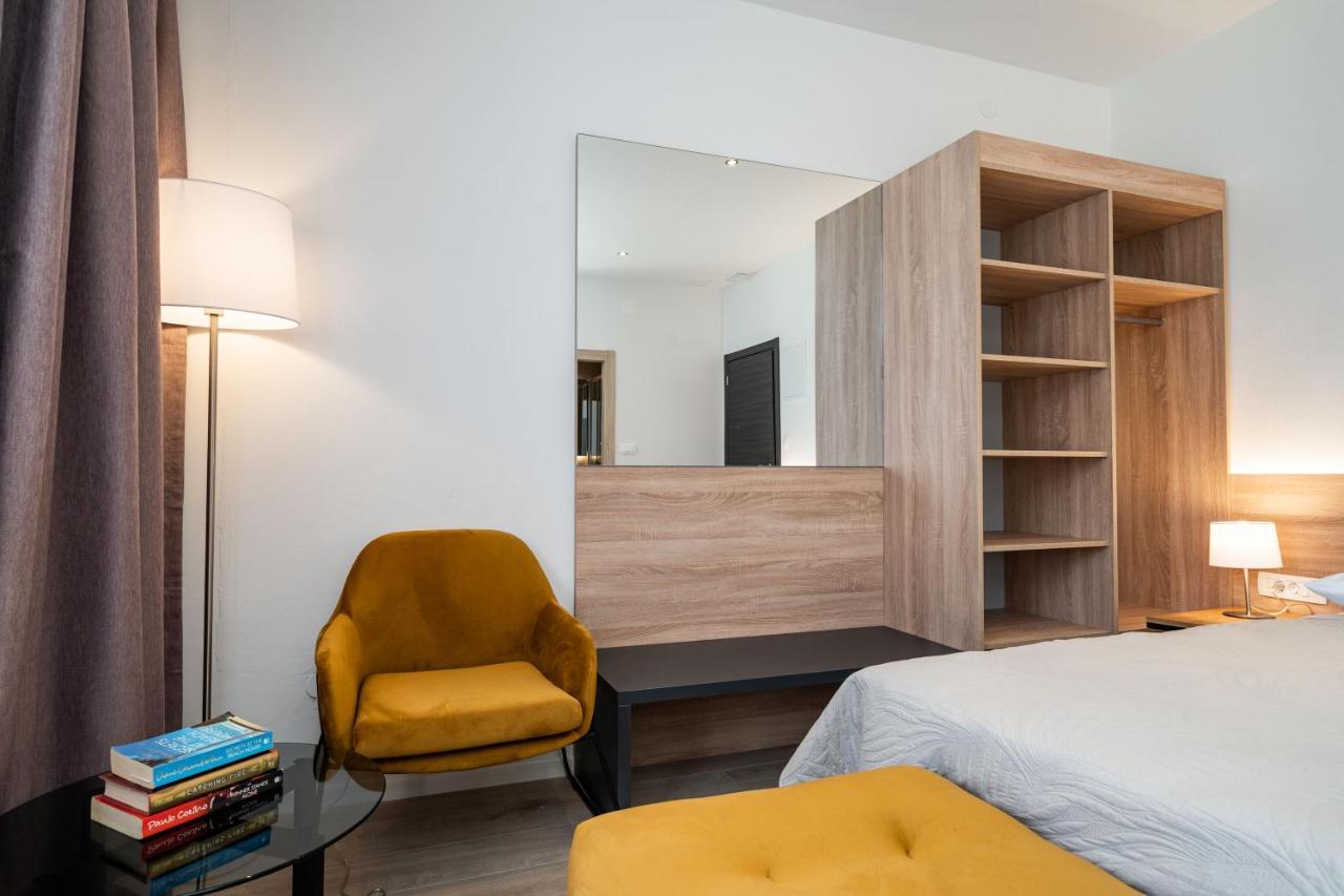 קאבטאט Bacan Serviced Apartments מראה חיצוני תמונה