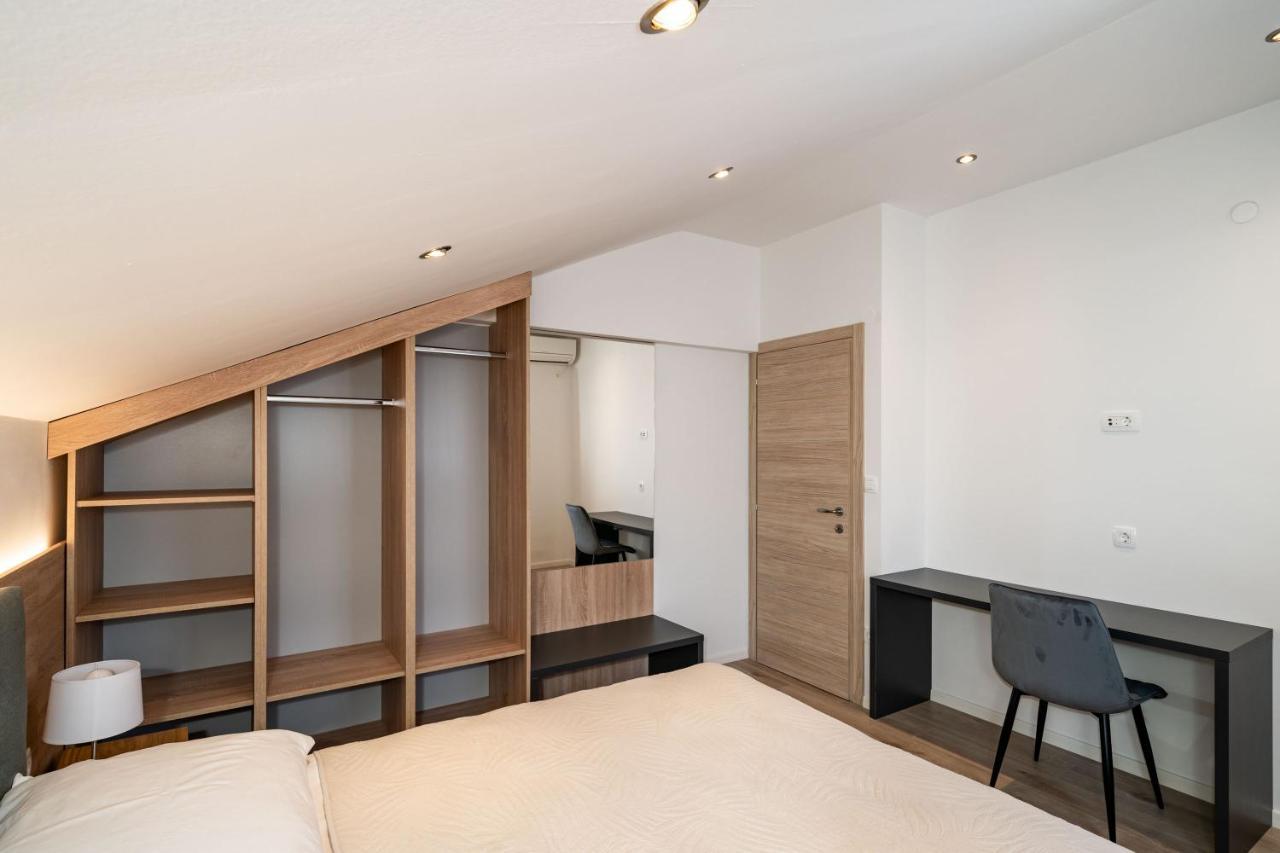 קאבטאט Bacan Serviced Apartments מראה חיצוני תמונה