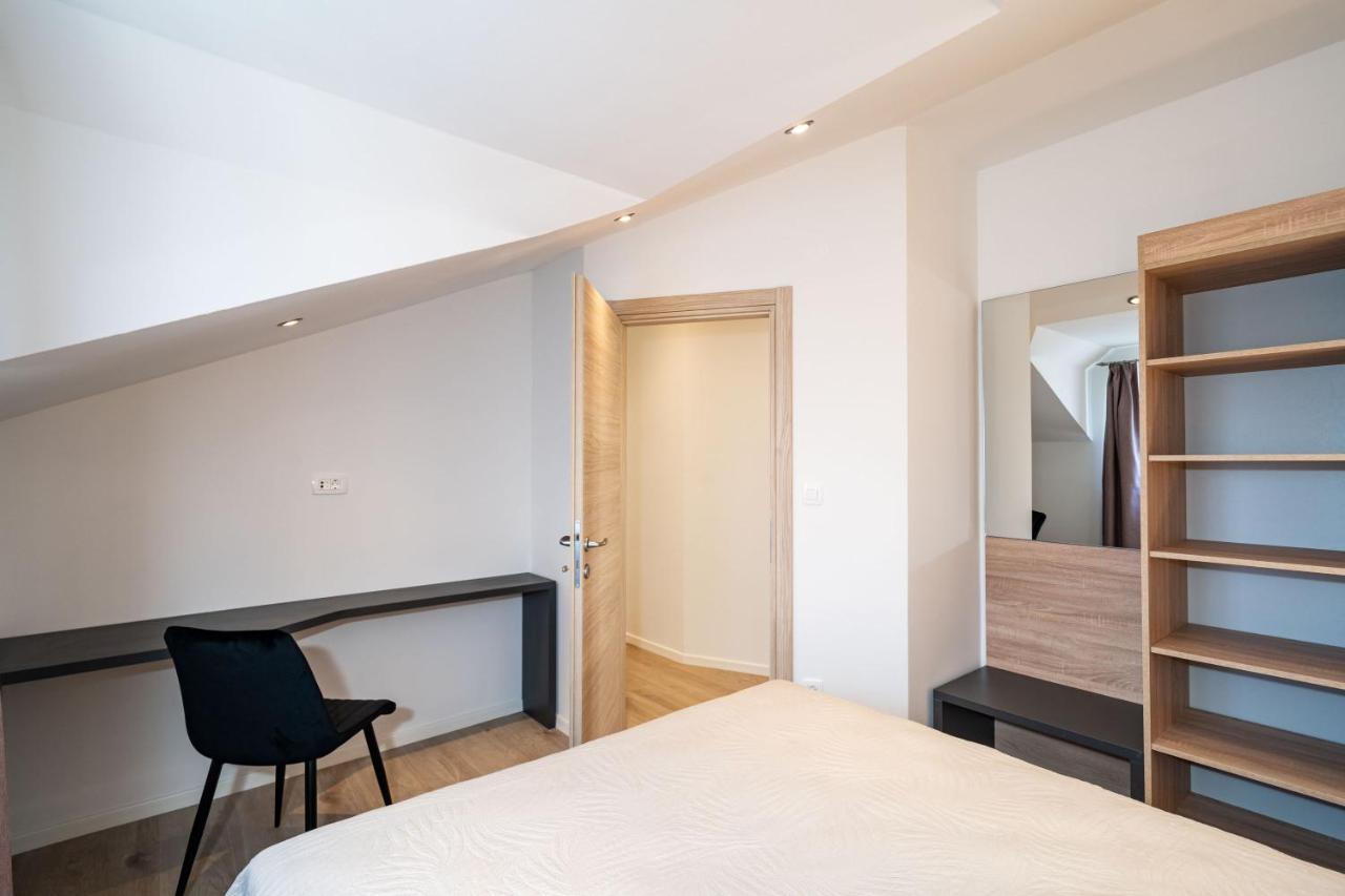 קאבטאט Bacan Serviced Apartments מראה חיצוני תמונה