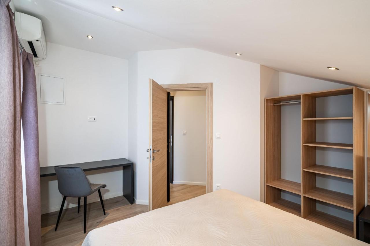קאבטאט Bacan Serviced Apartments מראה חיצוני תמונה
