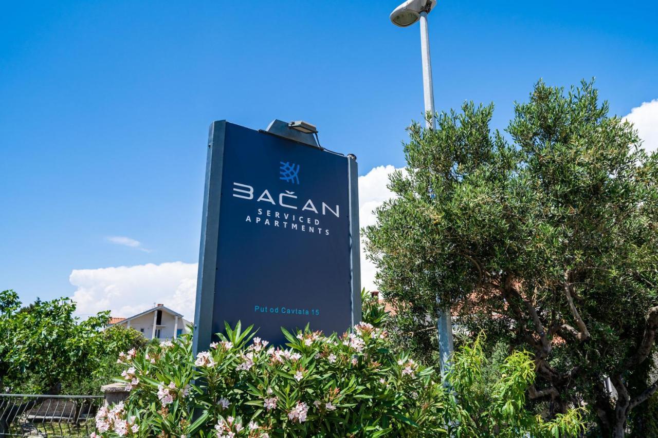 קאבטאט Bacan Serviced Apartments מראה חיצוני תמונה