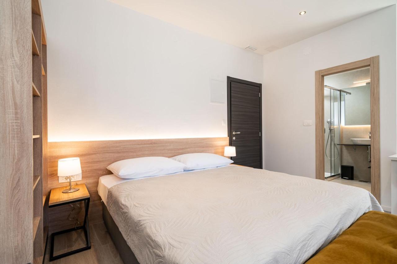 קאבטאט Bacan Serviced Apartments מראה חיצוני תמונה