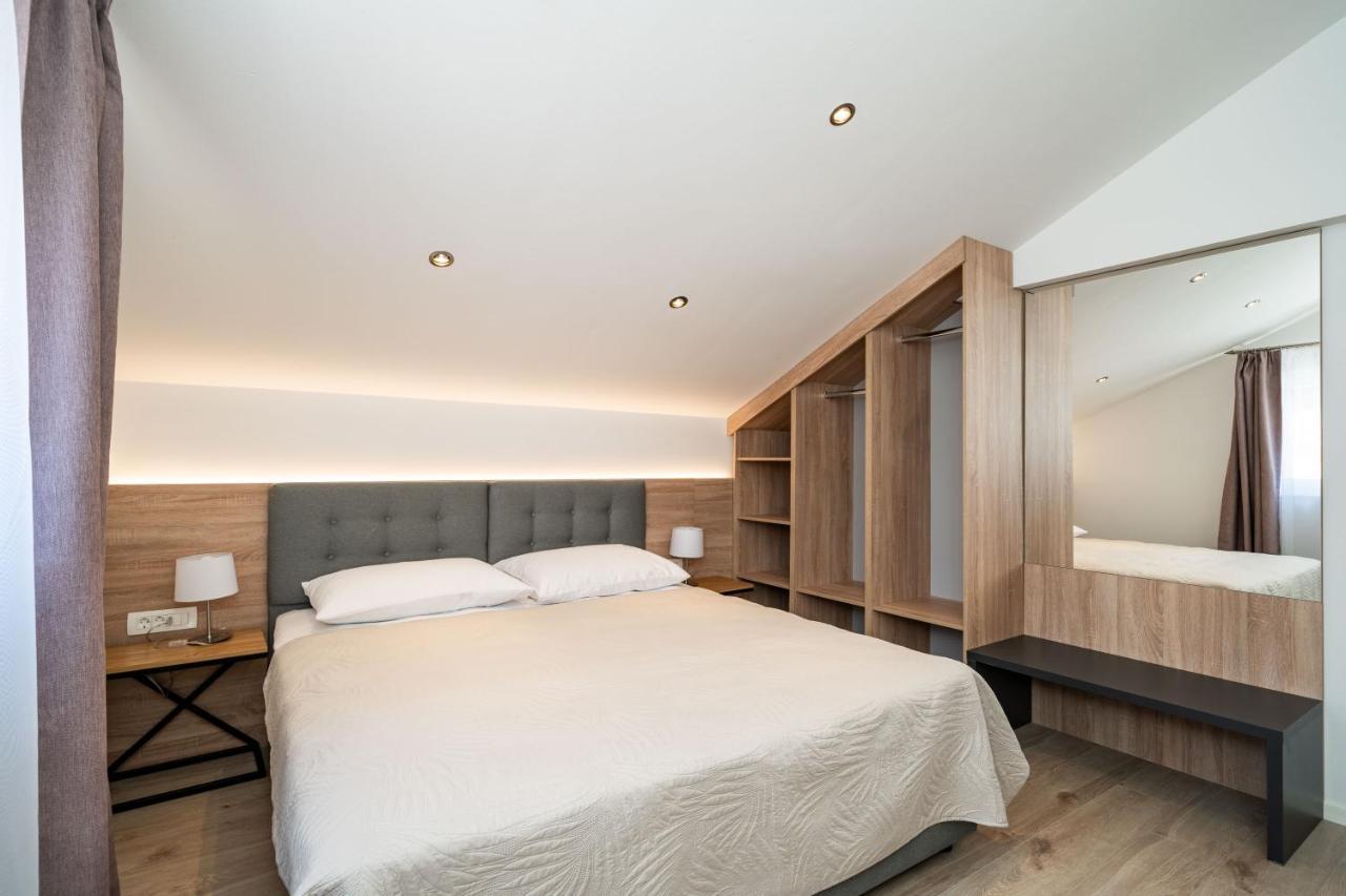 קאבטאט Bacan Serviced Apartments מראה חיצוני תמונה