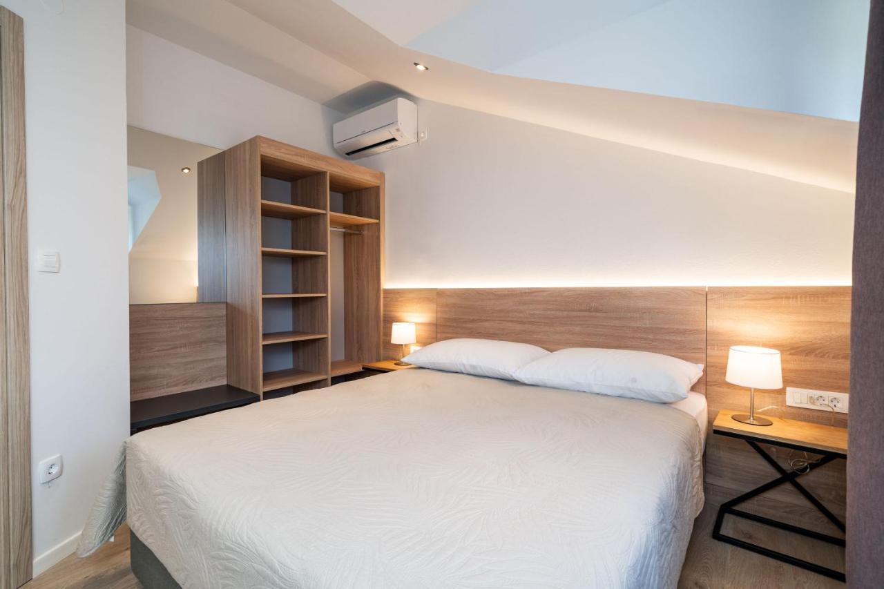 קאבטאט Bacan Serviced Apartments מראה חיצוני תמונה